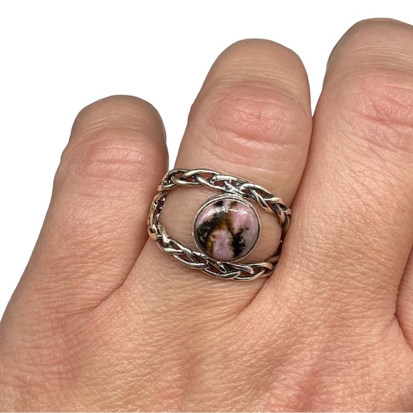 Artisan Silver and Pink Stone Ring - Picture 3 of 8